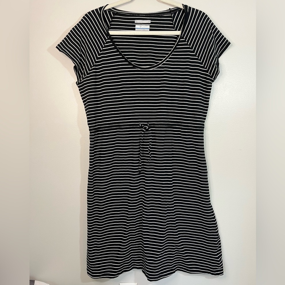 Columbia Black and White Striped Cotton Women’s Omni-Wick Dress Size XL